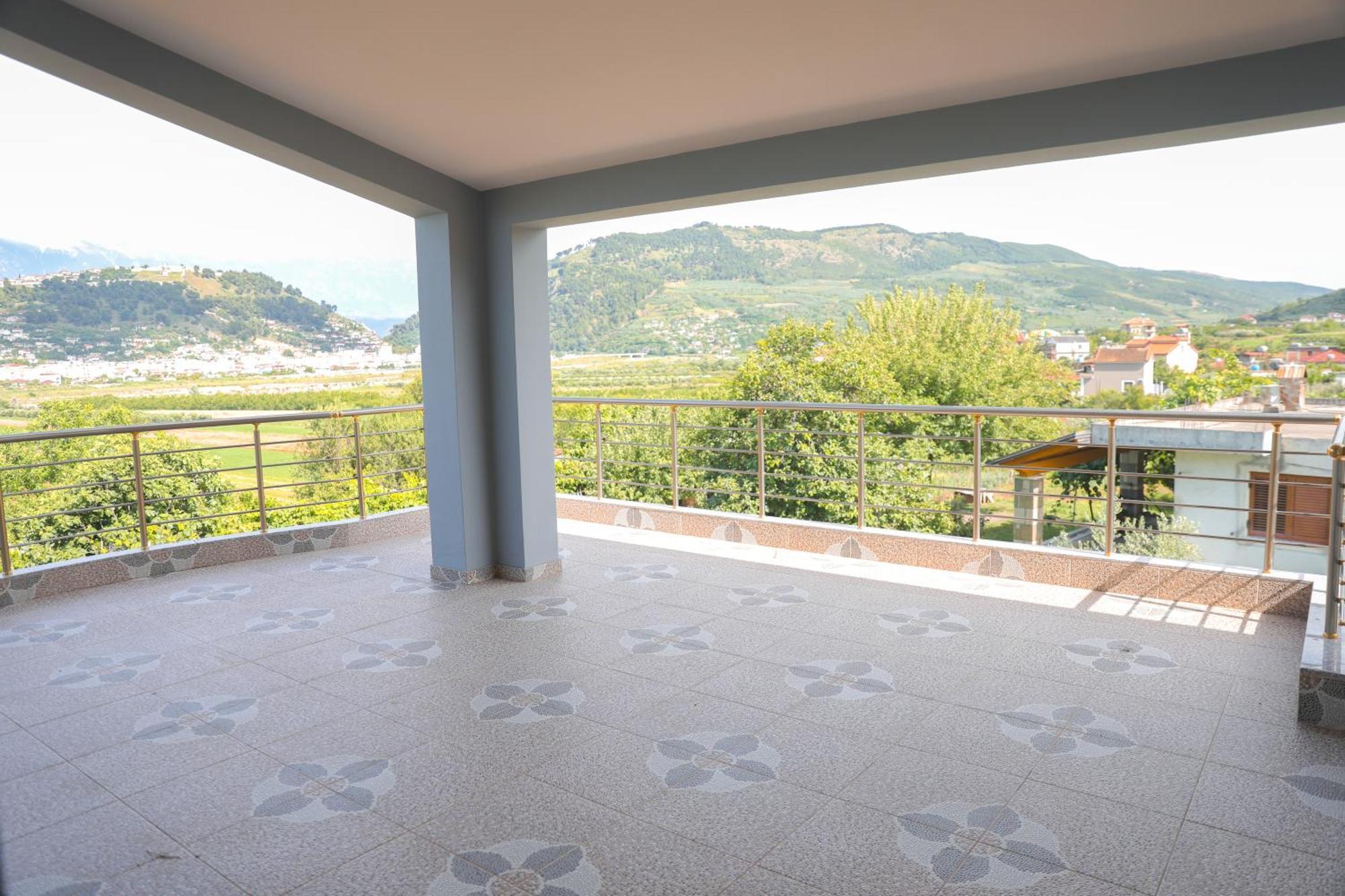 Amla'S Villa Berat Buitenkant foto
