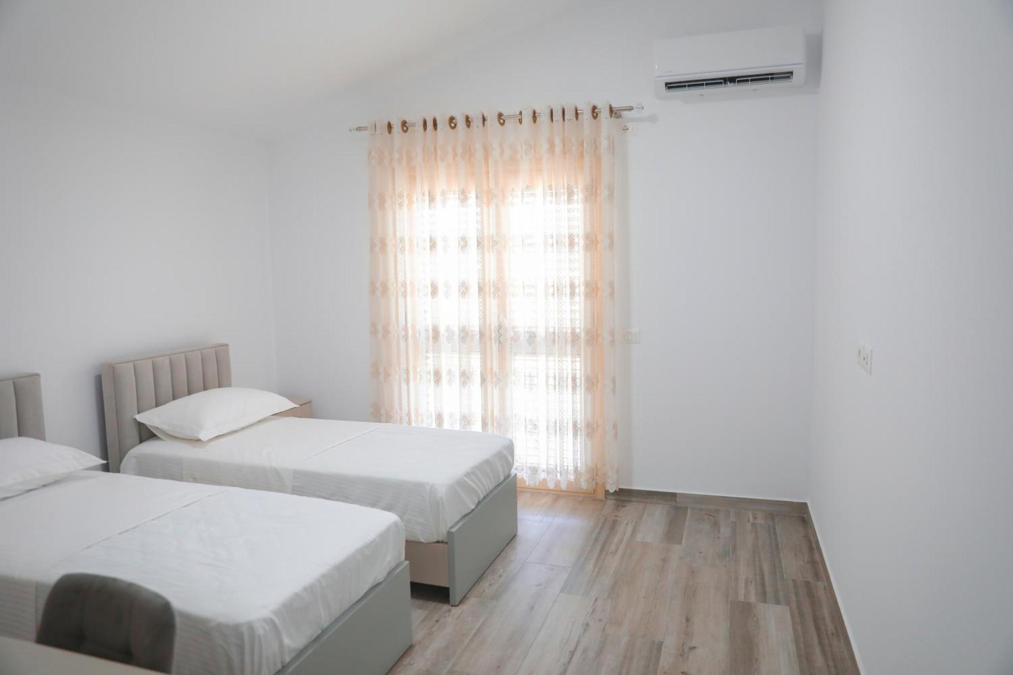 Amla'S Villa Berat Buitenkant foto